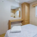 假日公园 F