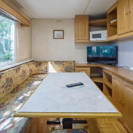 F Πάρκο διακοπών *